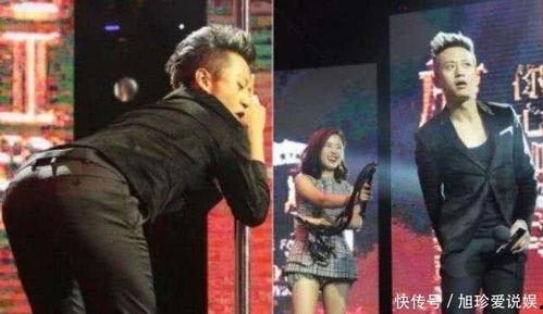 国外明星裤子裂开,国外明星裤子裂开瞬间引发热议