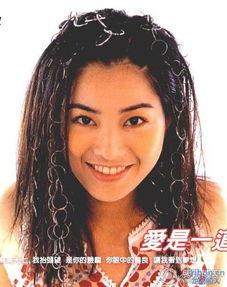 单亲的明星,逆境中的璀璨星光